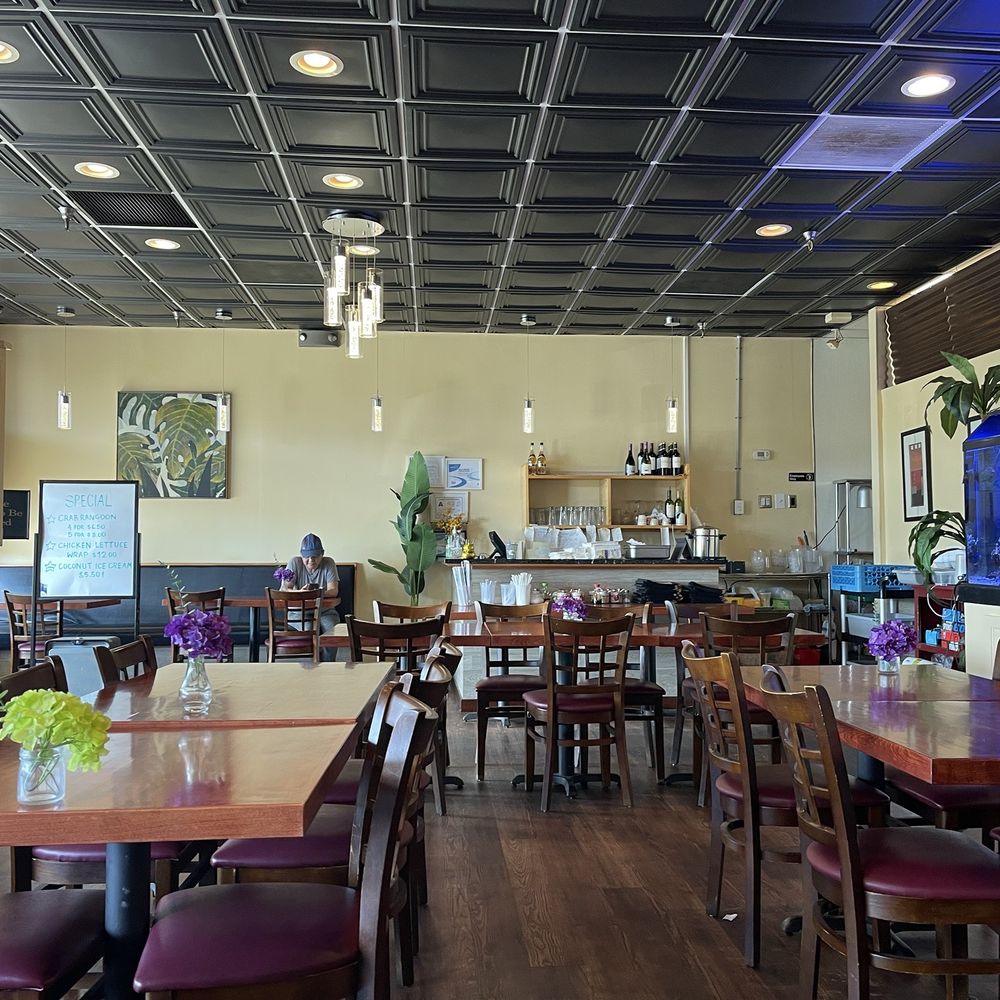 Twisted Noodles - Inside - Thai Near Me - Durham, North Carolina Twisted Noodles - Inside - Thai Near Me - Durham, North Carolina