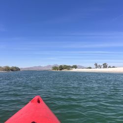 Western Arizona Canoe & Kayak Outfitters - White sand beach area