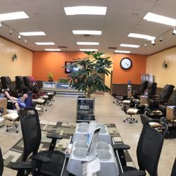 Queen's Nails & Spa