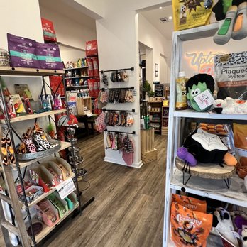 Uptown Pup - Pet Stores Near Me - Dallas, Texas Uptown Pup - Pet Stores Near Me - Dallas, Texas