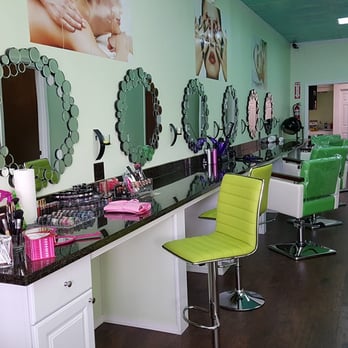 Younger Faces Day Spa - makeup and salon area - Day Spas Near Me - Auburn, Washington Younger Faces Day Spa - makeup and salon area - Day Spas Near Me - Auburn, Washington