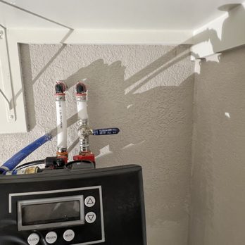 Cachorros Drywall - Knockdown Texture on the water heater area - Drywall Installation & Repair Near Me - San Antonio, Texas