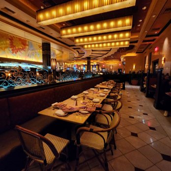 The Cheesecake Factory - Desserts Near Me - Miami, Florida