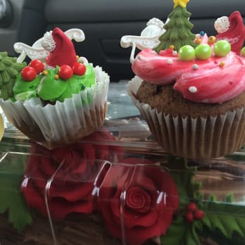 Lily's Bakery - The owner gave me two beautifully Christmas cupcakes for free as I checked out. Encourages customer loyalty for sure! - Bakeries Near Me - Westminster, California Lily's Bakery - The owner gave me two beautifully Christmas cupcakes for free as I checked out. Encourages customer loyalty for sure! - Bakeries Near Me - Westminster, California