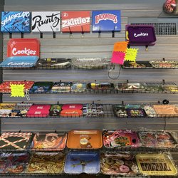 Smokerz Paradize - Raw Trays, Backwood Trays, Cookies Trays, Glow Trays, Voice Activated Glow Trays!!!