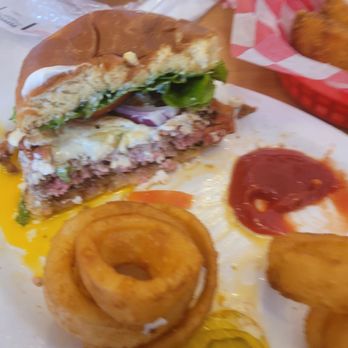 Busta's Burgers - Burgers Near Me - Houston, Texas