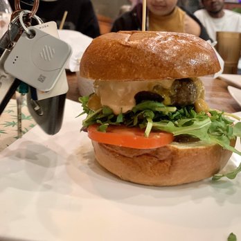 310 Eatery - The hurry-curry burger - Burgers Near Me - Albany, California
