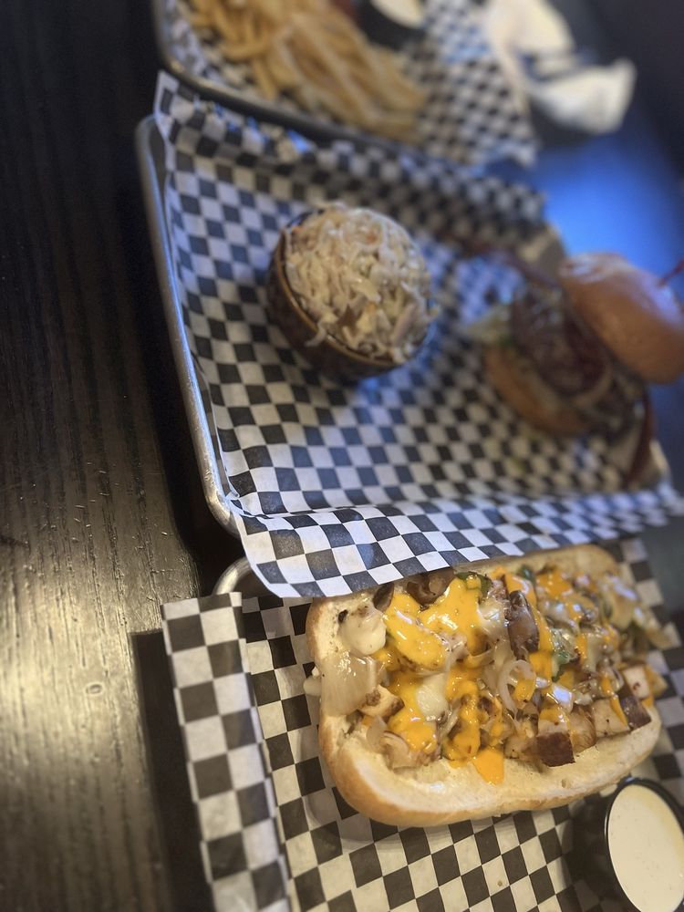 Social spots from Old 10 Bar & Grill