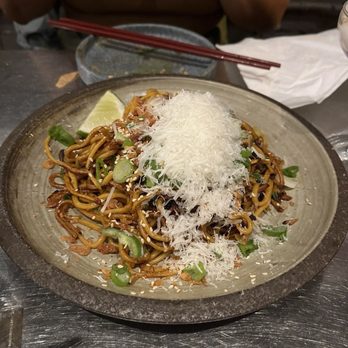 Lunch Lady - Garlic Fried Noodles - Vietnamese Near Me - Vancouver, British Columbia Lunch Lady - Garlic Fried Noodles - Vietnamese Near Me - Vancouver, British Columbia