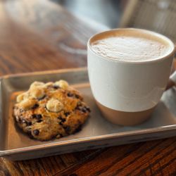 Fairgrounds Coffee and Tea - scone and london fog latte