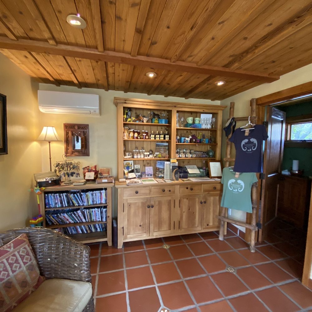 The Blue Iguana Inn - Shop inside the office - Hotels Near Me - Ojai, California The Blue Iguana Inn - Shop inside the office - Hotels Near Me - Ojai, California