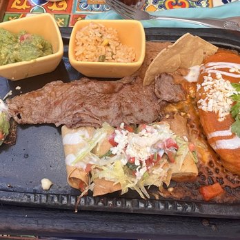 Restaurant Jazmin's - Mexican Combo - Mexican Near Me - San José del Cabo, BCS Restaurant Jazmin's - Mexican Combo - Mexican Near Me - San José del Cabo, BCS