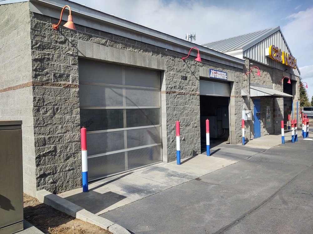 SPLASH N DASH CAR WASH Updated October 2024 1075 SE 15th St, Bend