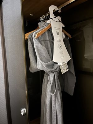 The Jacquard, Autograph Collection by null