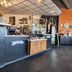 Crema Coffee Roasting - Front