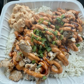 Da Bald Guy - Spicy pan Pan-Fried Poke - Food Trucks Near Me - Kahuku, Hawaii