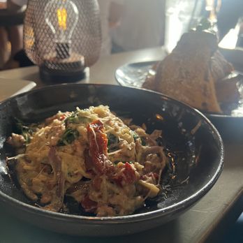 1909 - Breakfast carbonara - Bars Near Me - Temecula, California