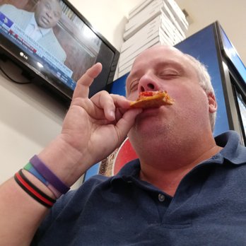 Caniglia's a Mano - Pinky out.. Yeah, it's supposed to be a snobbish thing, but really it was so good.... - Pizza Near Me - Papillion, Nebraska Caniglia's a Mano - Pinky out.. Yeah, it's supposed to be a snobbish thing, but really it was so good.... - Pizza Near Me - Papillion, Nebraska