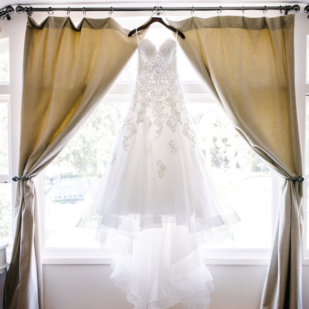 Tomato Wedding - photos by: @laurenscottstudios https://www.yelp.com/biz/lauren-scott-studios-huntingtn-bch - Bridal Near Me - Buena Park, California Tomato Wedding - photos by: @laurenscottstudios https://www.yelp.com/biz/lauren-scott-studios-huntingtn-bch - Bridal Near Me - Buena Park, California