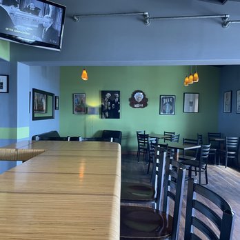 Pourhouse - Indoors - Bars Near Me - Port Townsend, Washington
