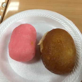 Chaat House - Pink chum chum and creme gulab jamin - Indian Near Me - Orlando, Florida Chaat House - Pink chum chum and creme gulab jamin - Indian Near Me - Orlando, Florida