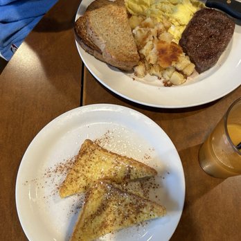 The Howling Rooster - Breakfast plate - Breakfast & Brunch Near Me - Buffalo, New York