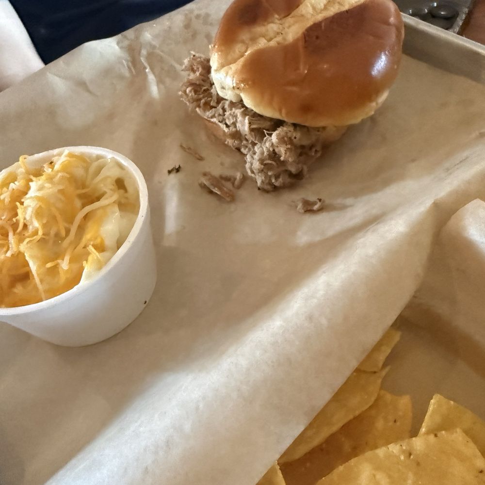 Murky Waters Blues & BBQ - Pulled pork sandwich with Mac and cheese - Barbeque Near Me - Hattiesburg, Mississippi Murky Waters Blues & BBQ - Pulled pork sandwich with Mac and cheese - Barbeque Near Me - Hattiesburg, Mississippi