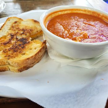 Sacrament Brewing - Tomato soup with grilled cheese - Breweries Near Me - Sacramento, California Sacrament Brewing - Tomato soup with grilled cheese - Breweries Near Me - Sacramento, California