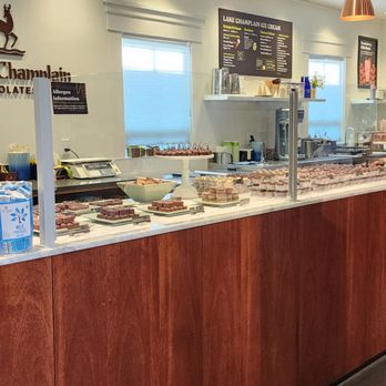 Lake Champlain Chocolates - Tempting.... - Ice Cream & Frozen Yogurt Near Me - Stowe, Vermont