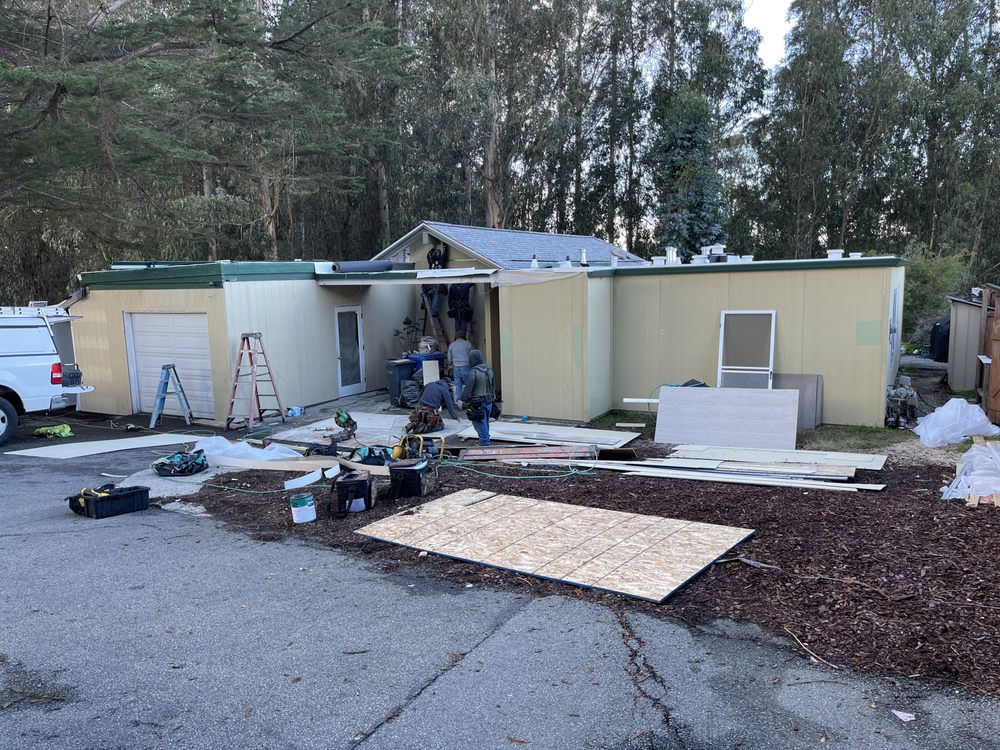 Slide of Ariana Roofing