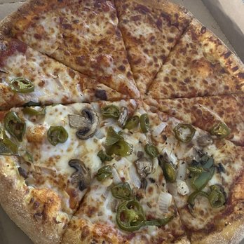 Domino’s Pizza - Shows no pepperoni. Cold and dry pizza. - Pizza Near Me - Hesperia, California