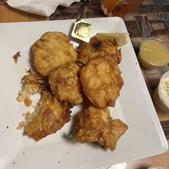 The Cellar on Oakwood - Beer Battered Cod, note: we ordered without the slice of rye bread which is usually included - Pizza Near Me - Oak Creek, Wisconsin The Cellar on Oakwood - Beer Battered Cod, note: we ordered without the slice of rye bread which is usually included - Pizza Near Me - Oak Creek, Wisconsin