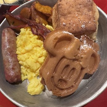 Whispering Canyon Cafe - Barbeque Near Me - Lake Buena Vista, Florida