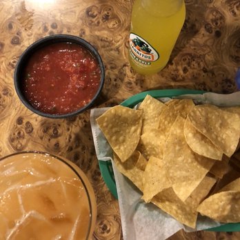 El Rodeo 5 - Bahama mama, Jaritos, chips and salsa - Mexican Near Me - Indianapolis, Indiana