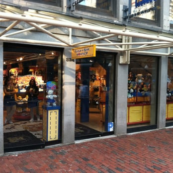 Build A Bear Workshop - Toy Stores Near Me - Boston, Massachusetts