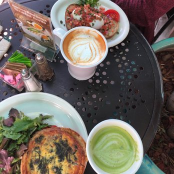 Urth Caffé-Pasadena - Food and drinks - Cafes Near Me - Pasadena, California
