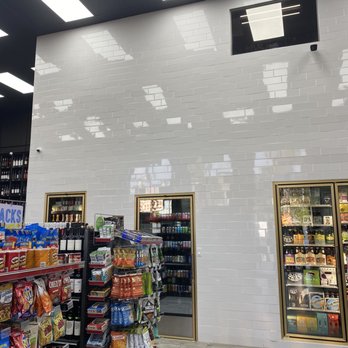Happy Corner Liquor - the inside of a store - Beer, Wine & Spirits Near Me - Los Angeles, California