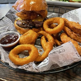 Underground Pub and Grill - Half burger half bacon - Sports Bars Near Me - Hermosa Beach, California