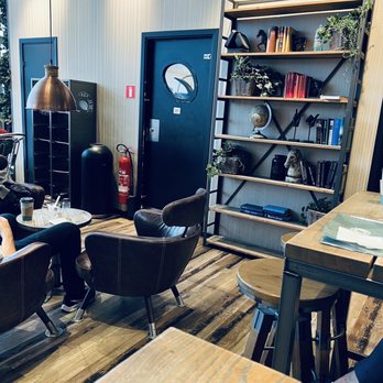 Espresso House - Desserts Near Me - Kastrup