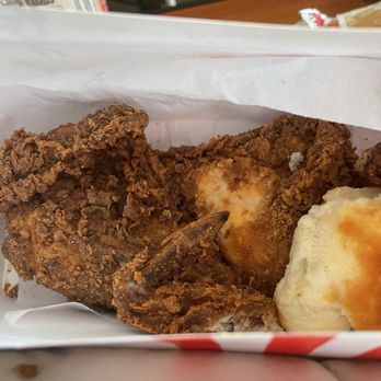 KFC - 3 pc. Chicken Big Box - Chicken Wings Near Me - Detroit, Michigan