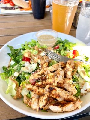 Front Street Pub & Eatery by null