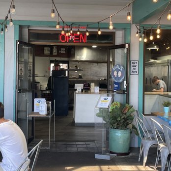 Maui Fish'n Chips - Patio dining - Seafood Near Me - Kihei, Hawaii