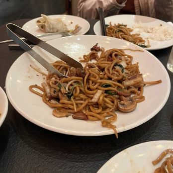 Panda Inn - Pork Lo Mein - Chinese Near Me - Pasadena, California Panda Inn - Pork Lo Mein - Chinese Near Me - Pasadena, California