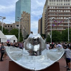 Main St Fort Worth Arts Festival - Main Street Art Fest 2023 - howdy y'all, extremely crowded Saturday! (04/22/23)