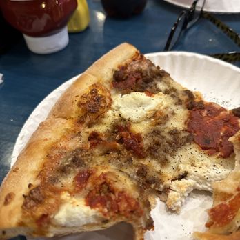 HARBOR EAST DELICATESSEN AND PIZZERIA - Updated January 2026 - 112