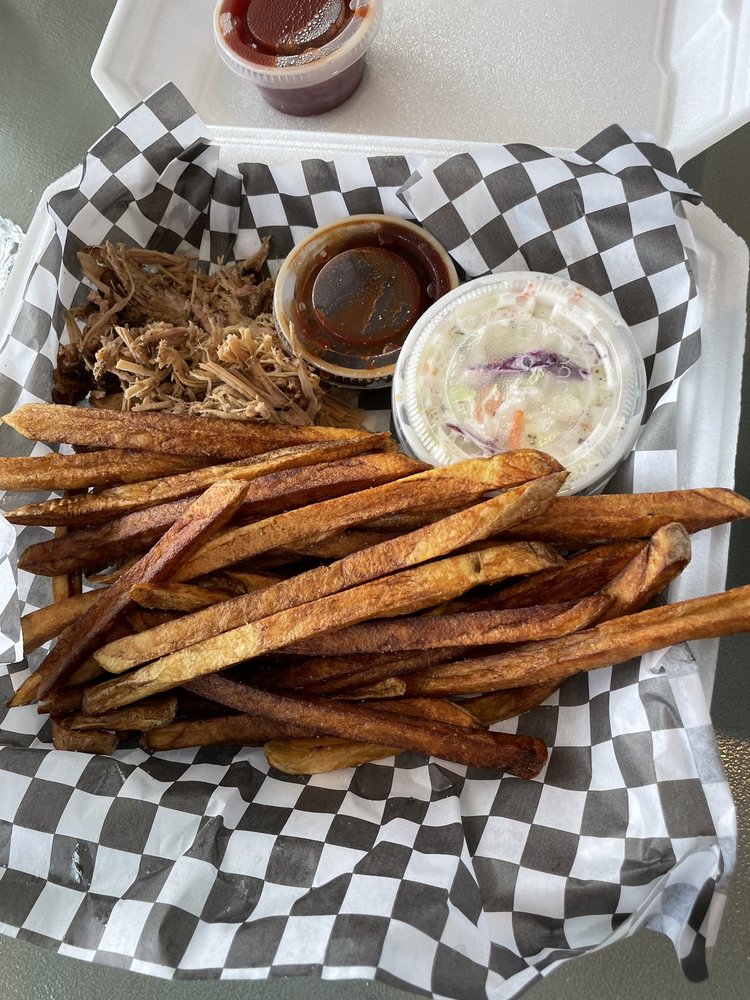 SWIFTY PIG BBQ 1556 Gray Station Sulphur Springs Rd, Jonesborough, Tennessee Food Trucks