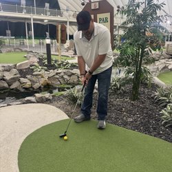 Paddock Chevrolet Golf Dome - 18 hole mini golf