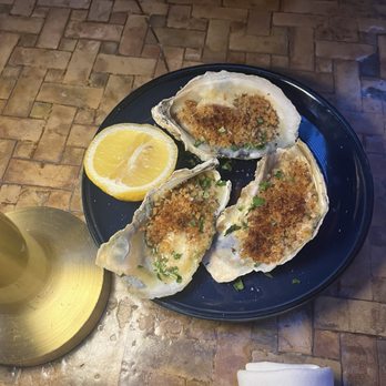 Fandi Mata - Baked Oysters - Mediterranean Near Me - Brooklyn, New York