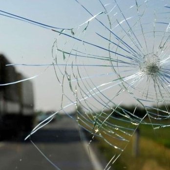 Winchell's Windshield Replacement & Auto Glass Services - Windshield Installation & Repair Near Me - Tarpon Springs, Florida