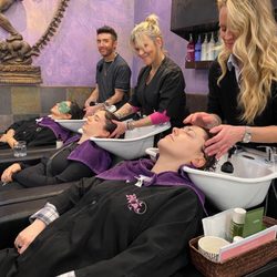 Hair Cult - Team shampoos!